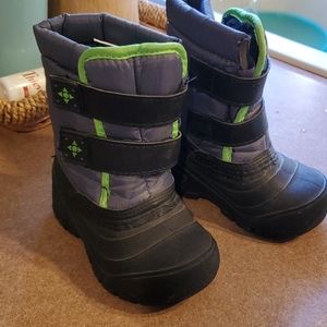 Toddler snowboots